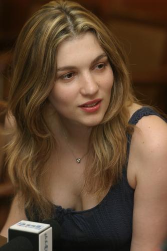 ͼ�ģ�������������Ů�������� ŷ�޹ھ�����