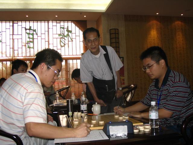 ��һ��������ʦ��٭U���ڶ�ʮ�£�������