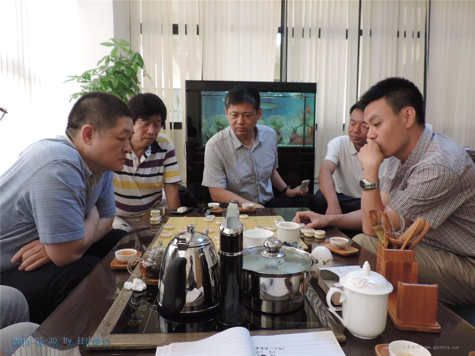 �������߽�����ƺɽ����������У��һ��30���峵��ս��