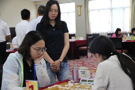 成都棋院也决心把女子象棋冲甲提上日程,并专门任命郭瑞霞大师为女队